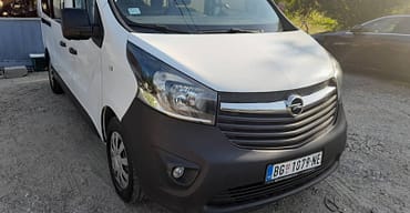 Opel Vivaro 8+1